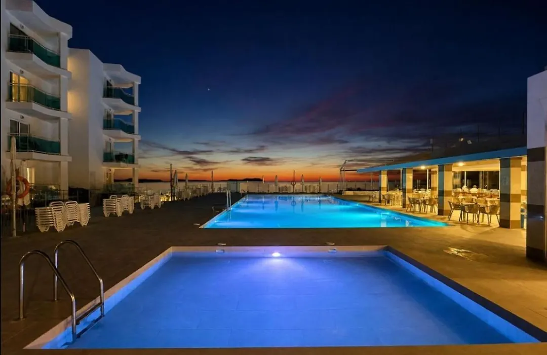 Aparthotel Nereida-1
